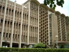 IITians Refuse to Sign Bonds instead Demand for Better Incentives