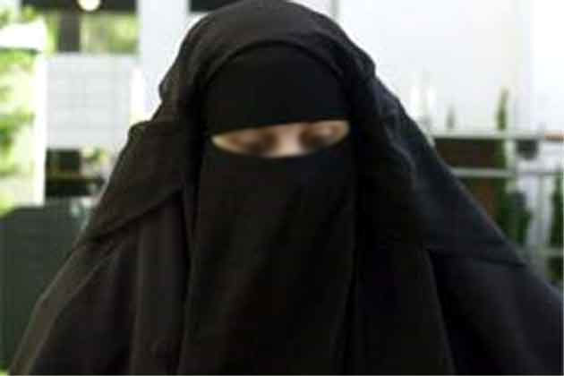 Duped by Pakistani Man, Indian Woman Yearns To Return Home